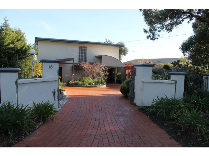 16 Cadogan Avenue, Ventnor VIC 3922