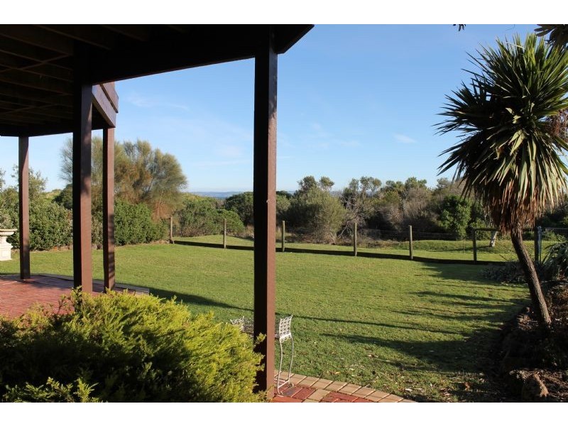 16 Cadogan Avenue, Ventnor VIC 3922