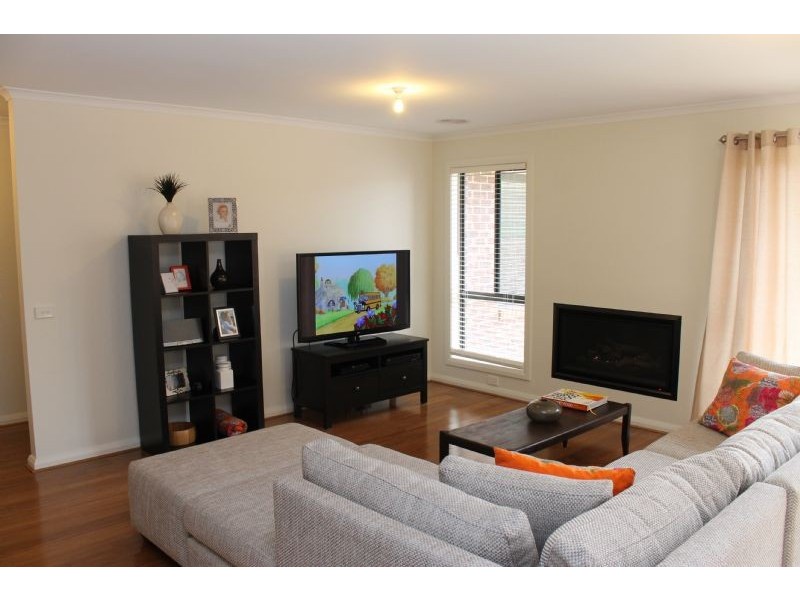 13 Boobook Grove, Cowes VIC 3922