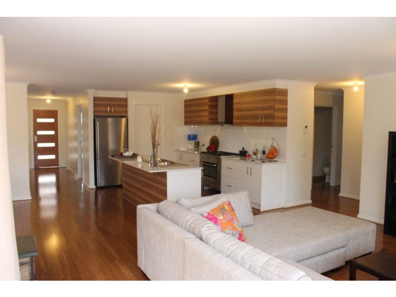 13 Boobook Grove, Cowes VIC 3922