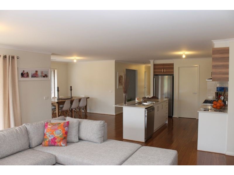 13 Boobook Grove, Cowes VIC 3922