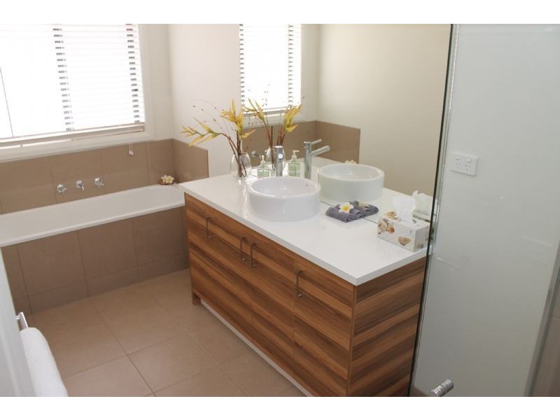 13 Boobook Grove, Cowes VIC 3922