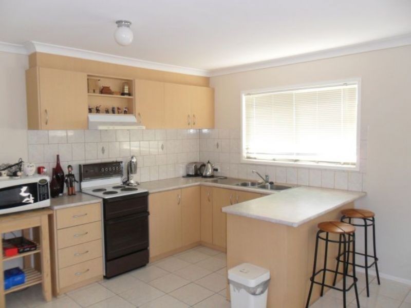 16 Caroline Avenue, Cowes VIC 3922