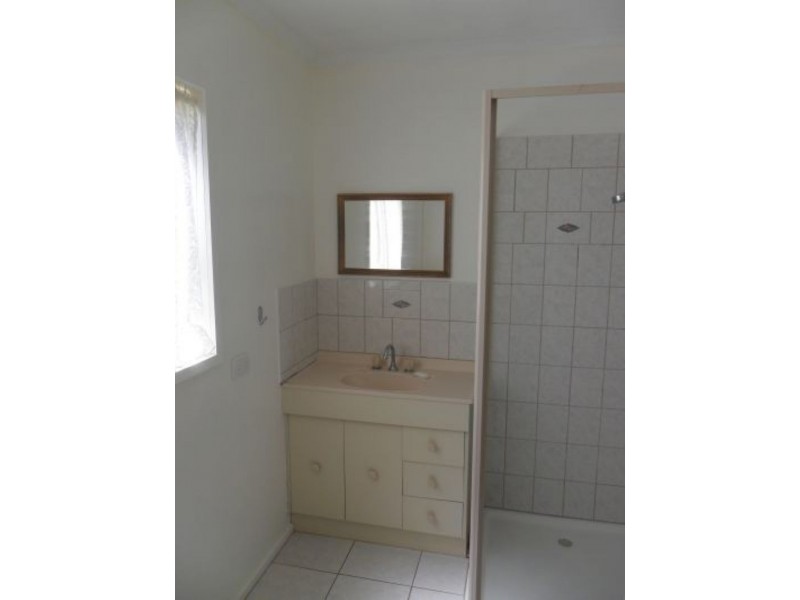 16 Caroline Avenue, Cowes VIC 3922