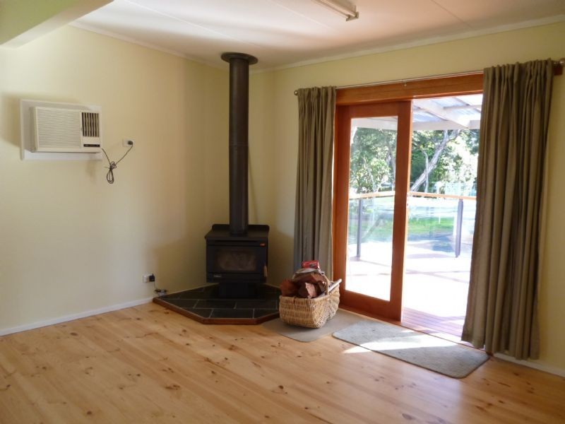 17 Ti Tree Drive, Cowes VIC 3922