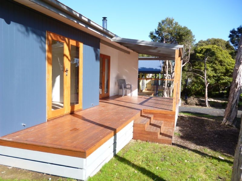 17 Ti Tree Drive, Cowes VIC 3922