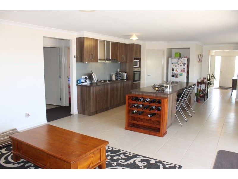 15 Boobook Grove, Cowes VIC 3922