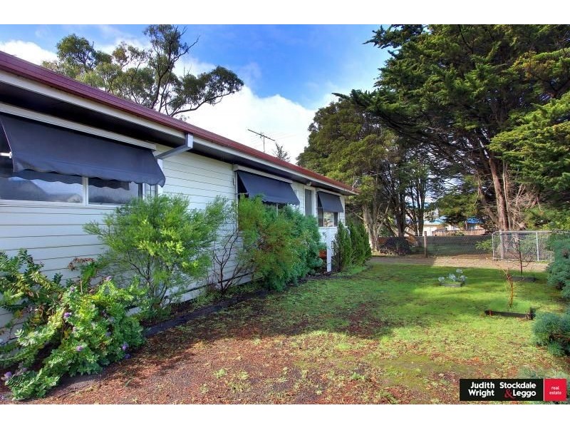 17 McHaffie Drive, Cowes VIC 3922