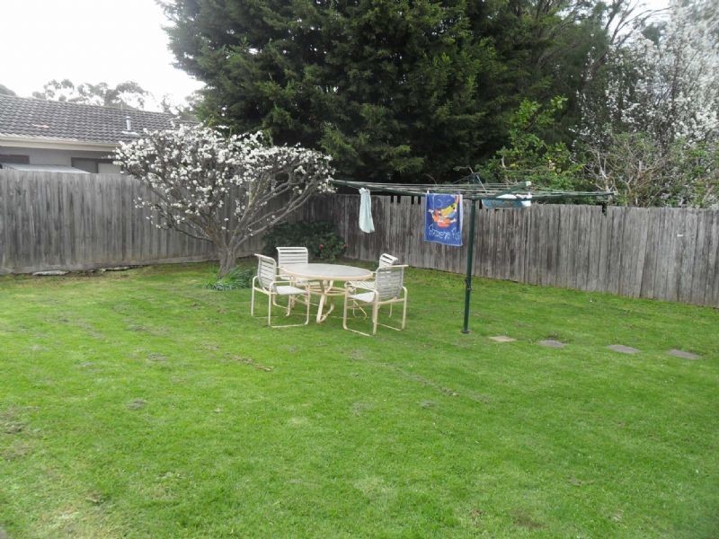 26 Shamrock Avenue, Cowes VIC 3922