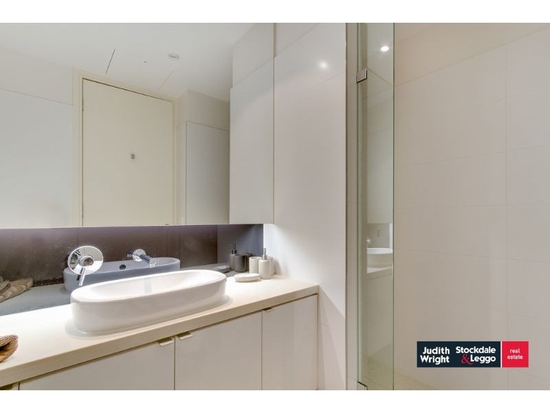 13/4 The Esplanade, Cowes VIC 3922