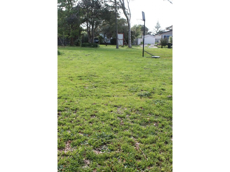 8 Rogan Close, Cowes VIC 3922