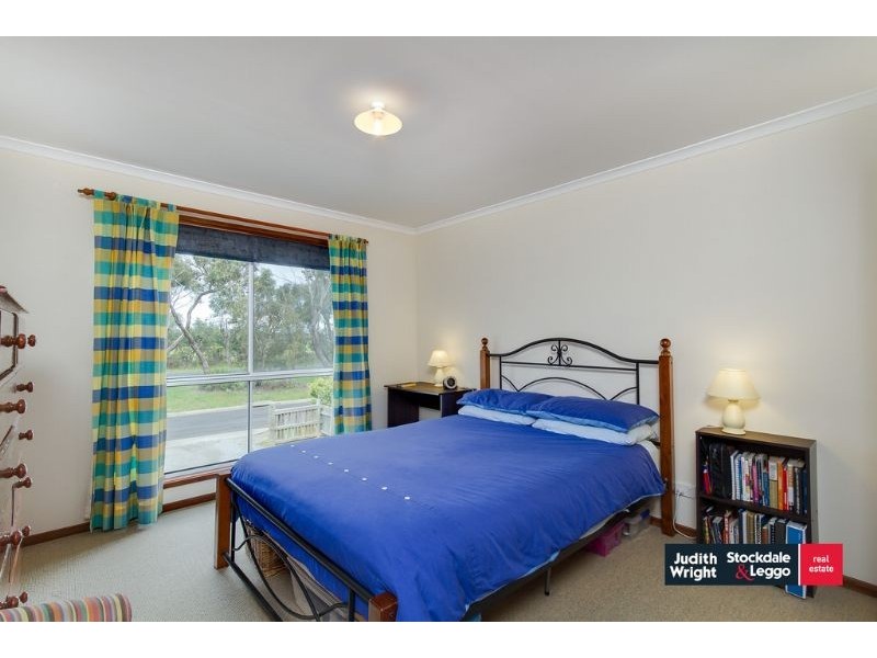 11 Ventnor Road, Cowes VIC 3922