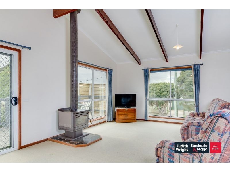 11 Ventnor Road, Cowes VIC 3922