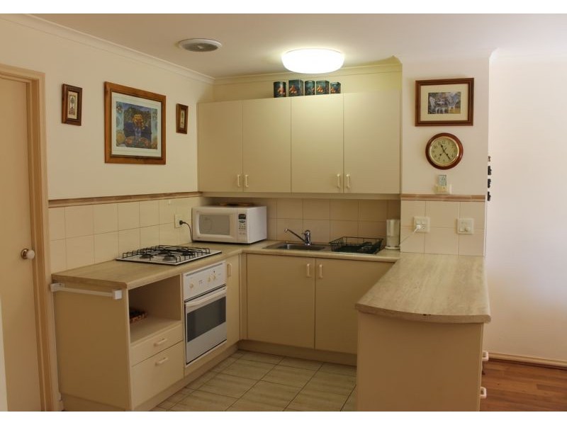 8/6 Findlay Street, Cowes VIC 3922