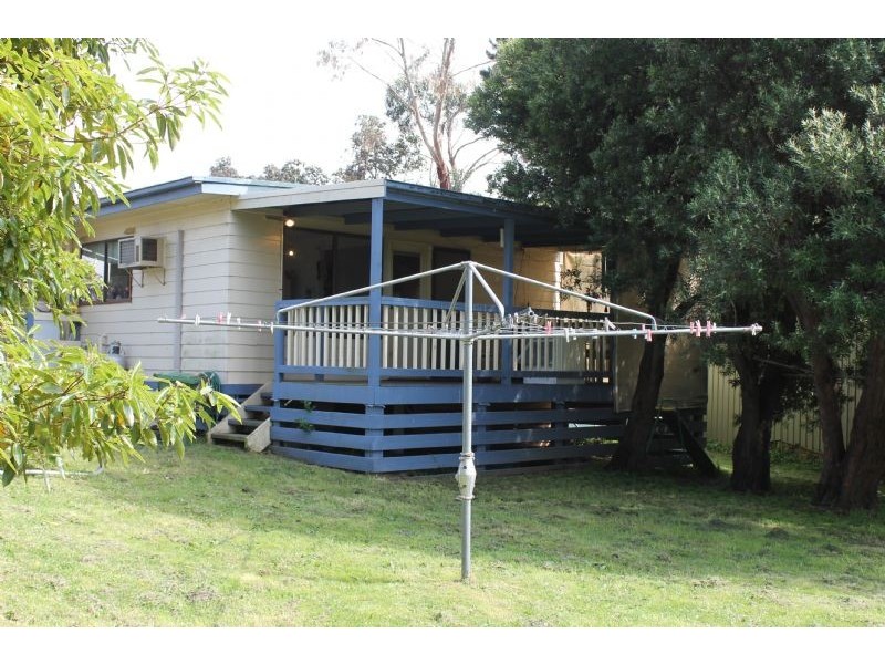 17 Scenic Drive, Cowes VIC 3922