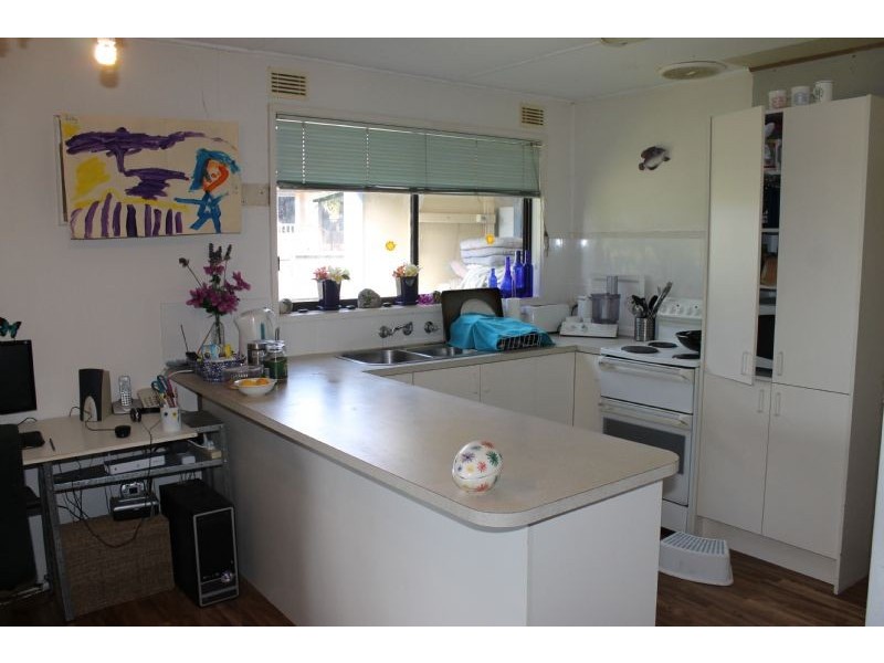 17 Scenic Drive, Cowes VIC 3922