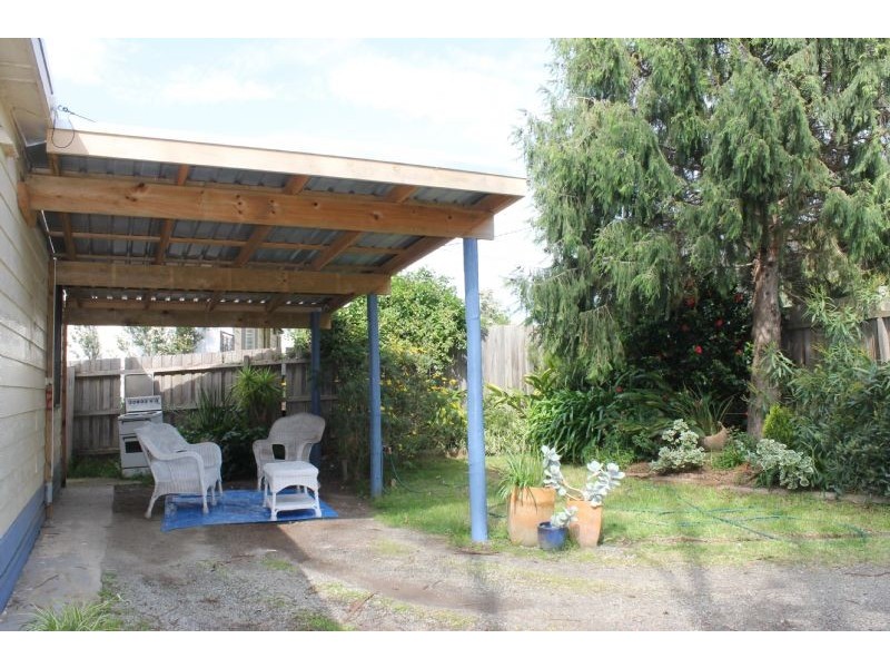 17 Scenic Drive, Cowes VIC 3922