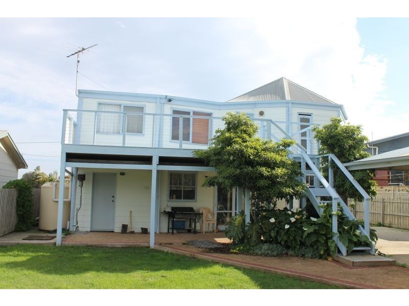 12 Elwood Avenue, Surf Beach VIC 3922