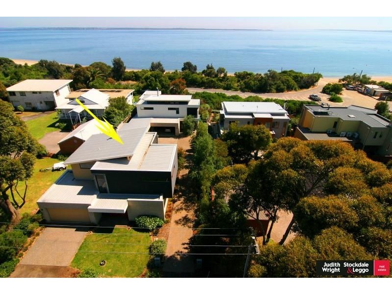 1/2 Hartley Street, Cowes VIC 3922