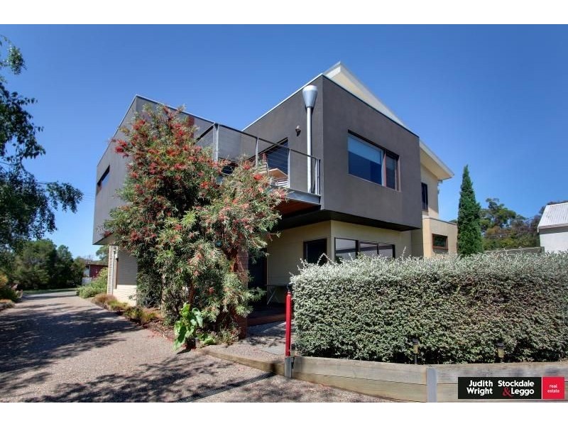 1/2 Hartley Street, Cowes VIC 3922