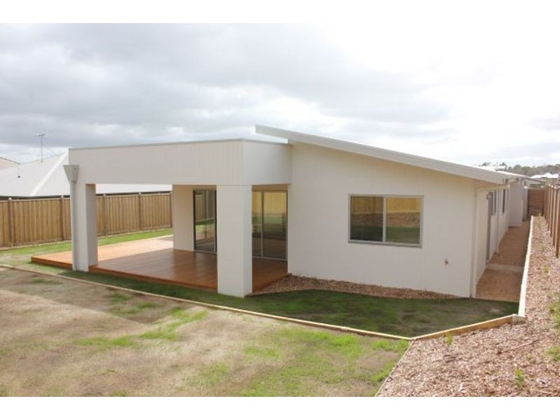 34 Wagtail Way, Cowes VIC 3922