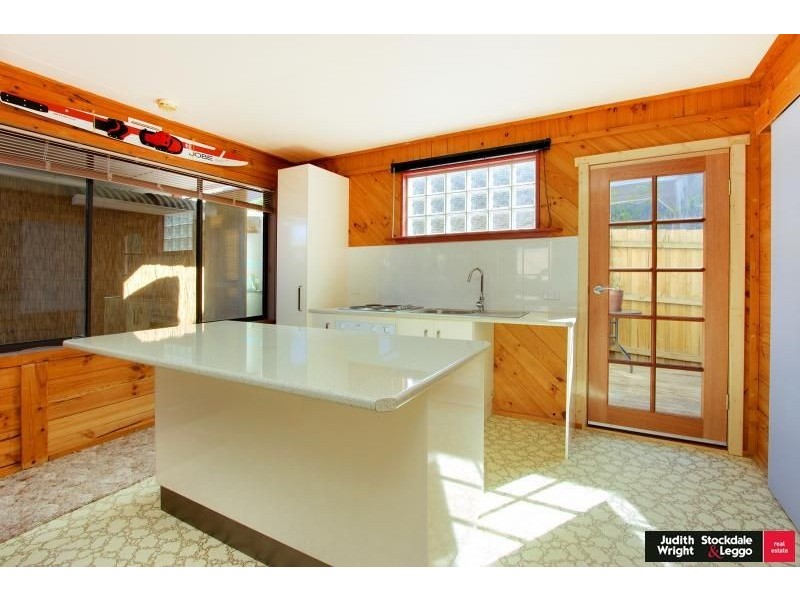 29 Hollywood Crescent, Smiths Beach VIC 3922