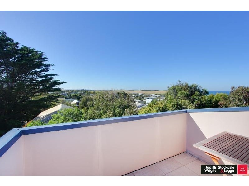 29 Hollywood Crescent, Smiths Beach VIC 3922