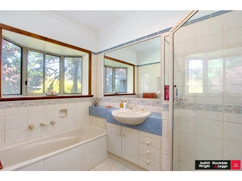 12 Talofa Avenue, Cowes VIC 3922