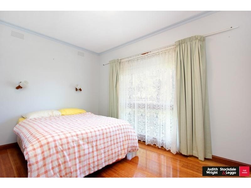 12 Talofa Avenue, Cowes VIC 3922