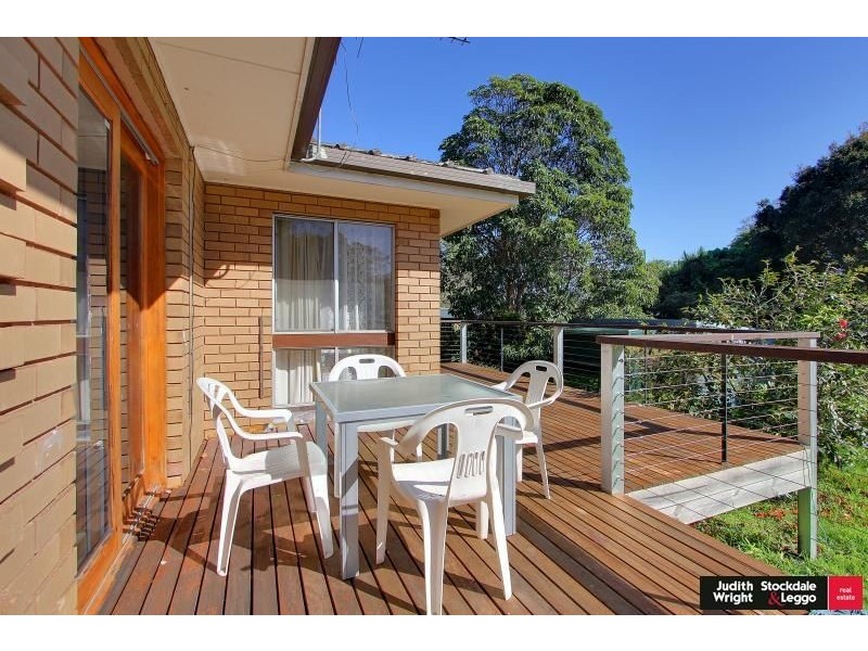 12 Talofa Avenue, Cowes VIC 3922