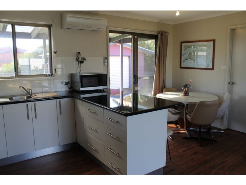 8 Elane Street, Sunderland Bay VIC 3922