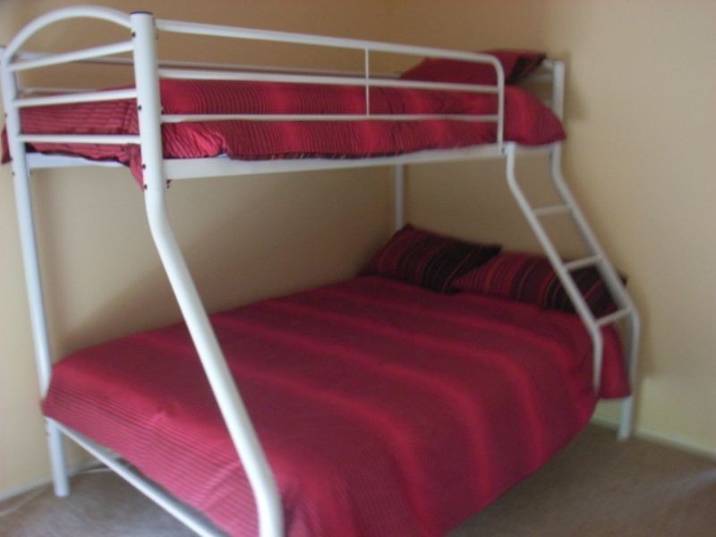 3 Lawrence Avenue, Cowes VIC 3922