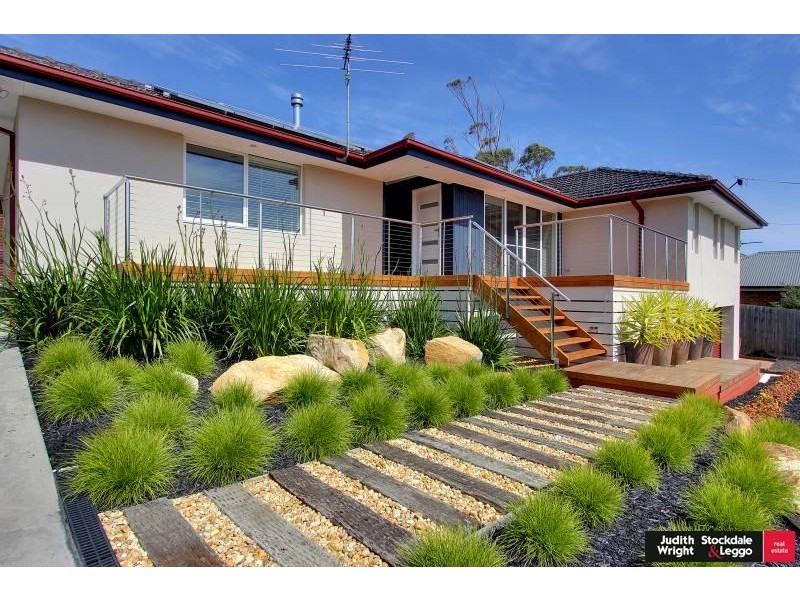 23 McRae Avenue, Cowes VIC 3922