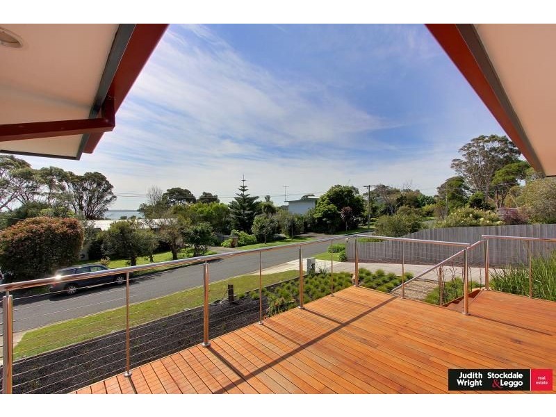 23 McRae Avenue, Cowes VIC 3922
