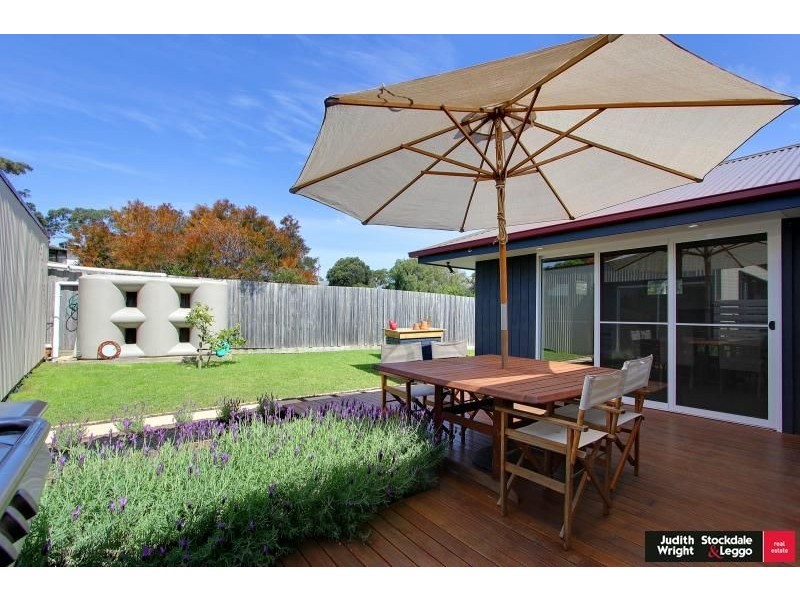 23 McRae Avenue, Cowes VIC 3922