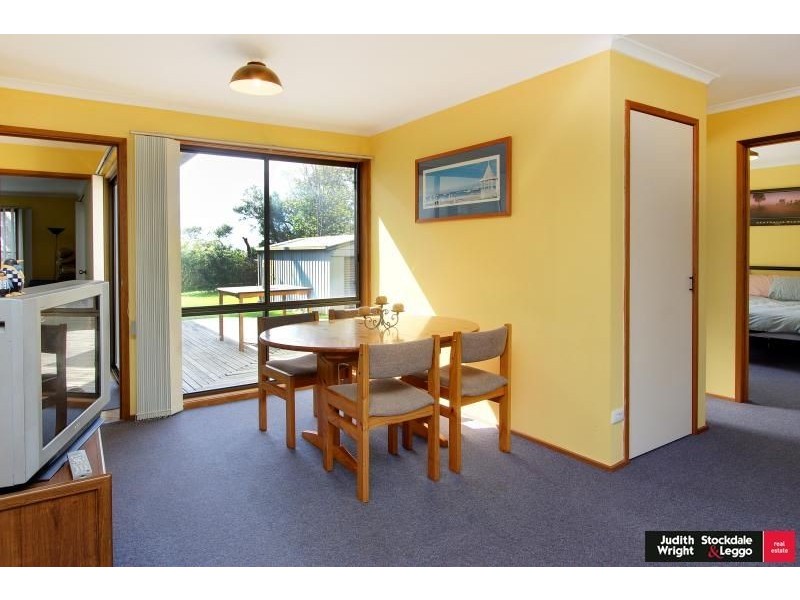 24 McRae Avenue, Cowes VIC 3922