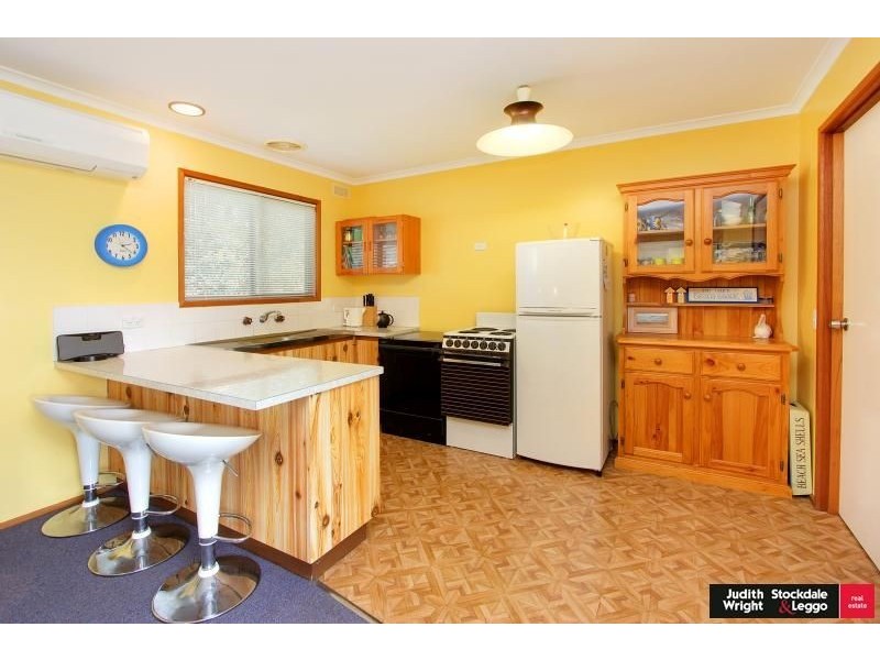 24 McRae Avenue, Cowes VIC 3922