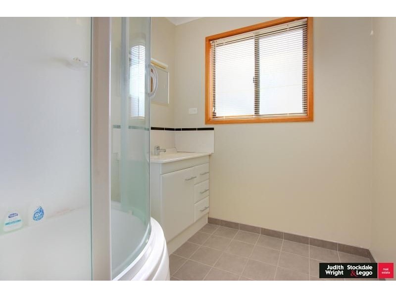 24 McRae Avenue, Cowes VIC 3922