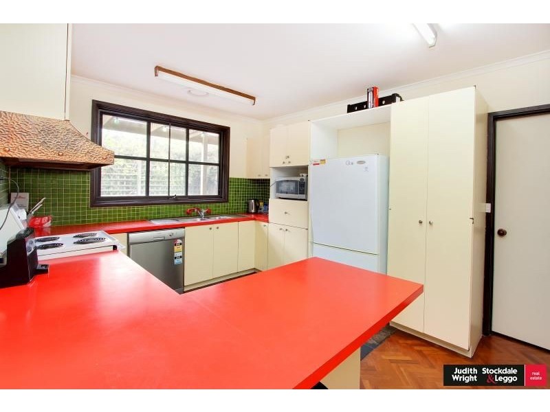 17 Albany Road, Cowes VIC 3922