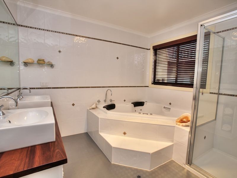 235 Smiths Beach Road, Smiths Beach VIC 3922