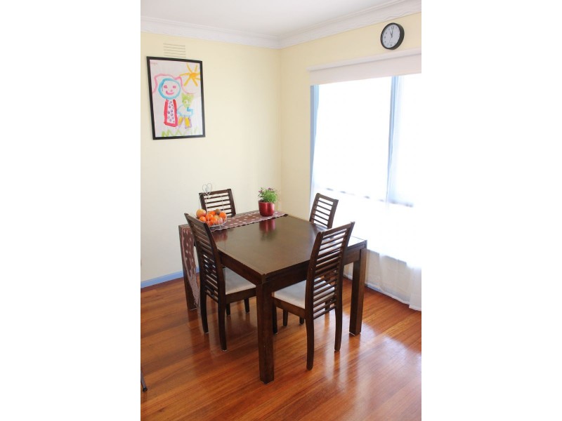 24 Birdwood Avenue, Cowes VIC 3922
