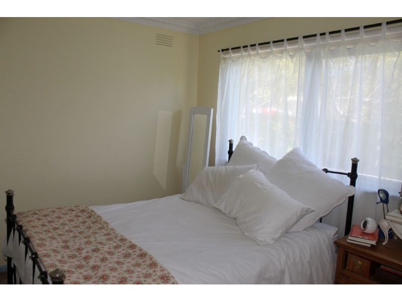 24 Birdwood Avenue, Cowes VIC 3922