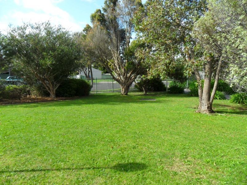 10/3 Lions Court, Cowes VIC 3922