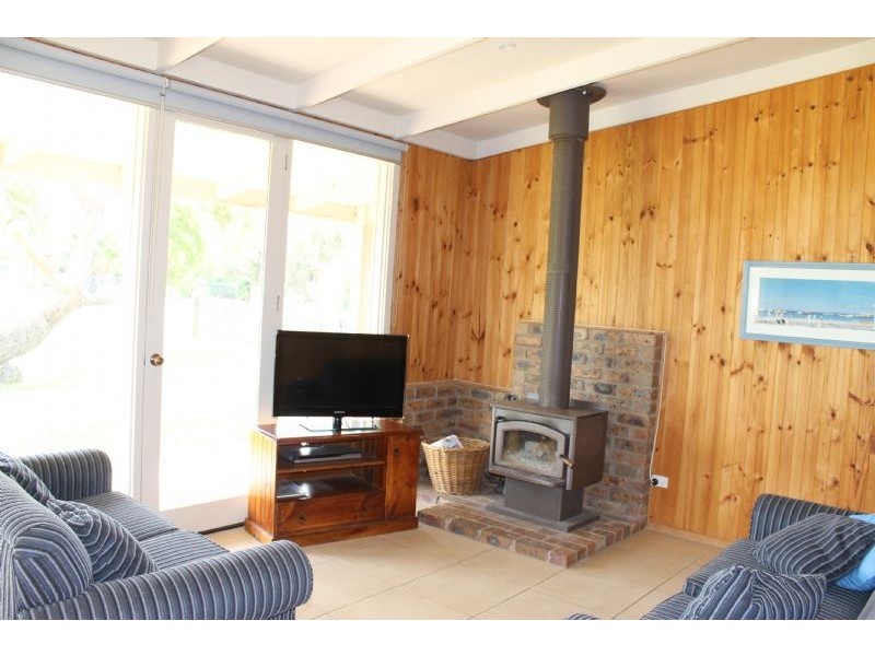 1 Carisbrooke Court, Cowes VIC 3922