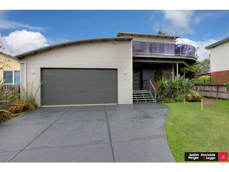 4 Gilmore Street, Smiths Beach VIC 3922