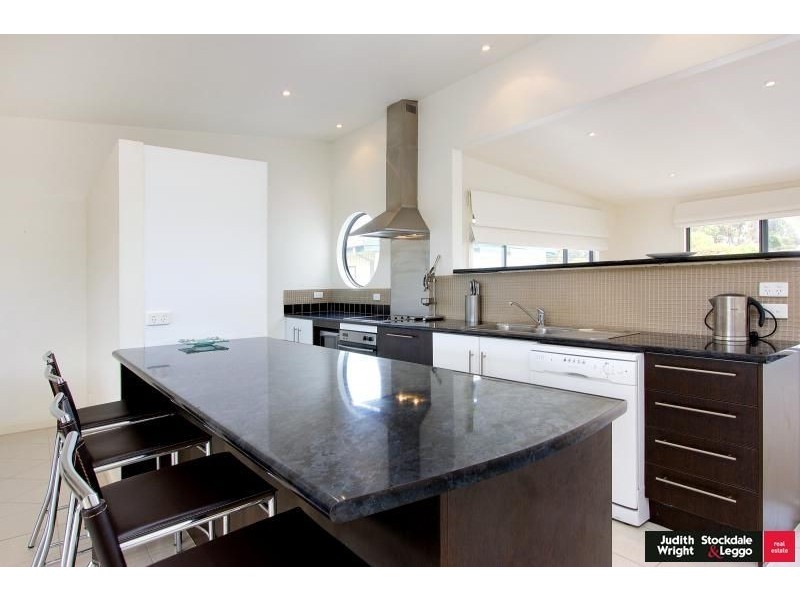 4 Gilmore Street, Smiths Beach VIC 3922