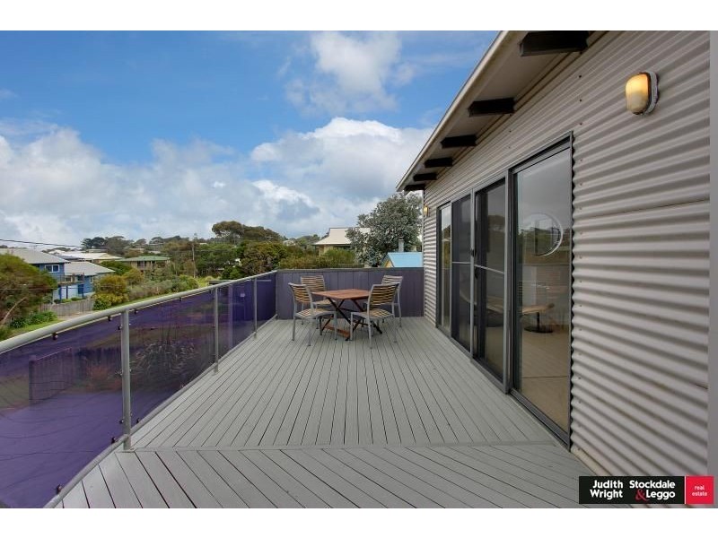 4 Gilmore Street, Smiths Beach VIC 3922