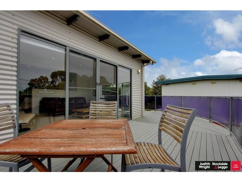 4 Gilmore Street, Smiths Beach VIC 3922