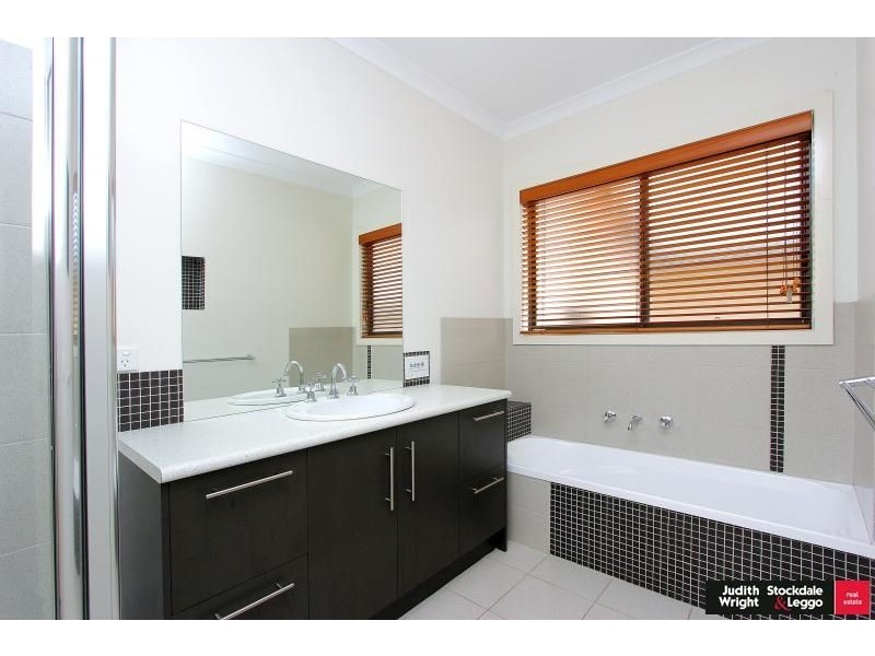 4 Gilmore Street, Smiths Beach VIC 3922