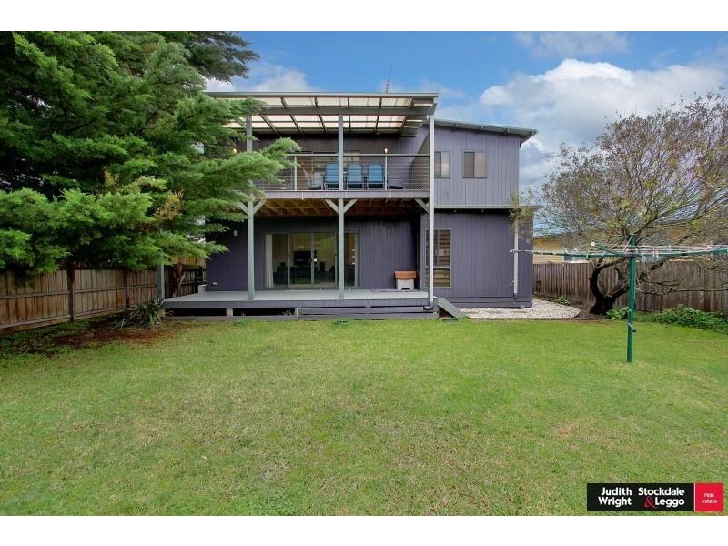 4 Gilmore Street, Smiths Beach VIC 3922